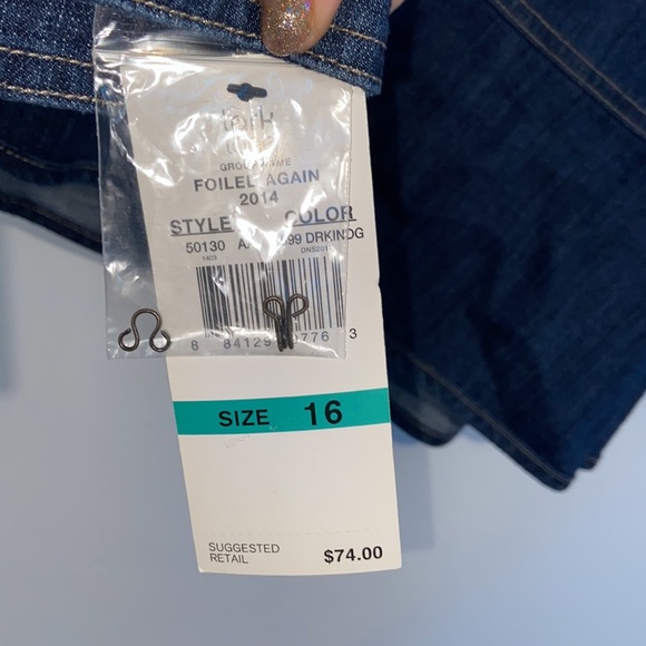 Jeweled Jean Jacket - stretchy! - Picture 6 of 8